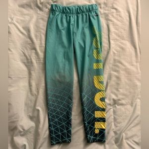 Girls Nike leggings